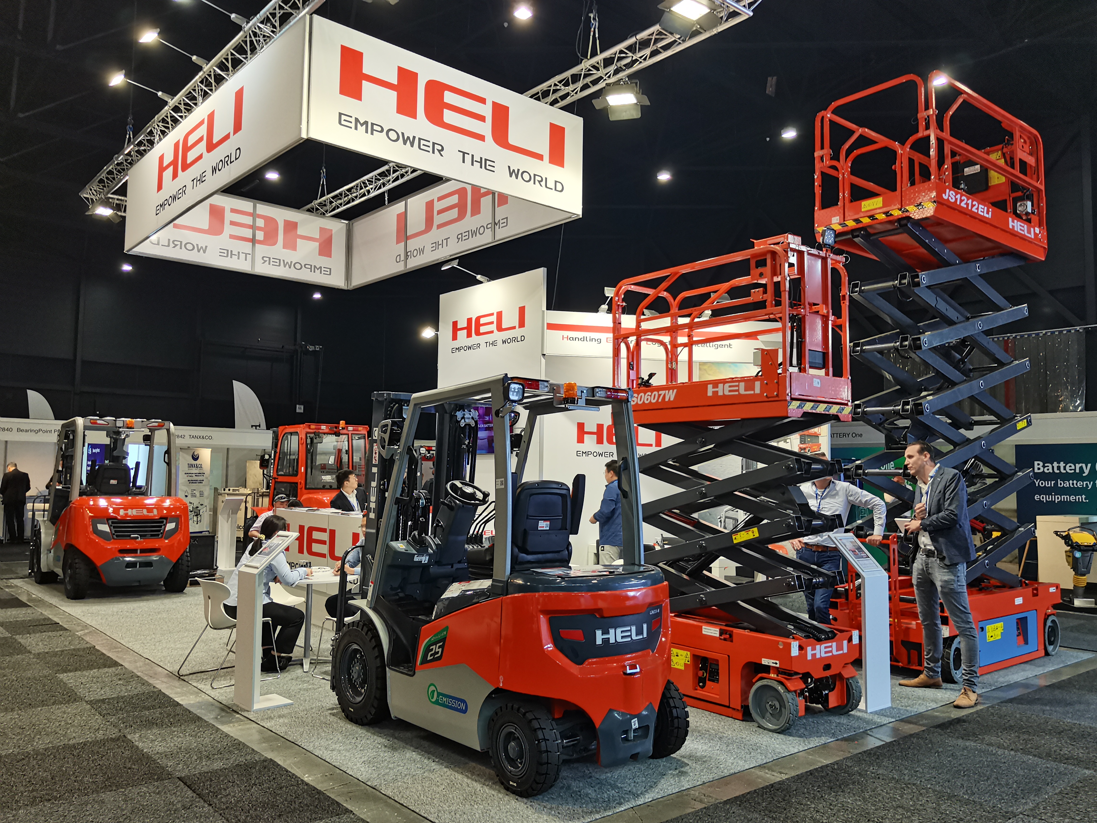 twitter_heli forklift(@heliforklifts)_20230608-102335_1666752828394864641_photo-2.jpg